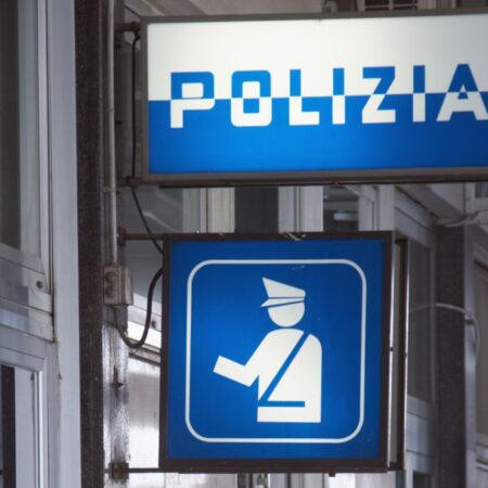 Crotone: blitz della Polizia contro il gioco d’azzardo illegale